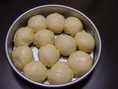 Average Betty's Dinner Rolls