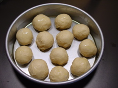 Average Betty's Dinner Rolls