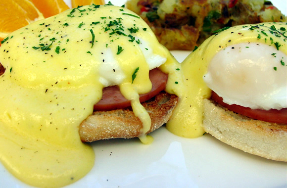 Get the Eggs Benedict with Hollandaise Sauce Recipe!