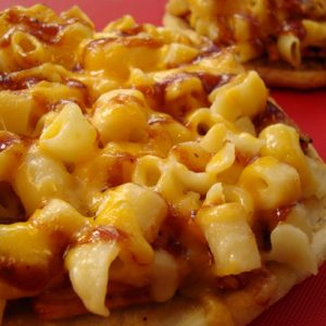 BBQ Chicken Mac n’ Cheese Pizza Recipe