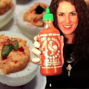 Sriracha Deviled Eggs – ROOSTER EGGS!