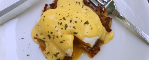 Hash Brown Benedict - averagebetty.com
