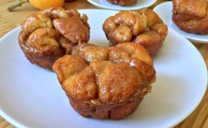 Monkey Bread Muffins - AverageBetty.com