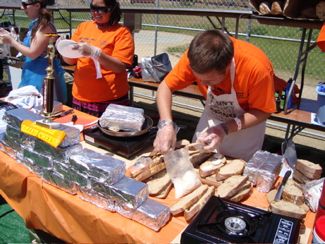 Michael Davidson wins the 2009 Grilled Cheese Invitational