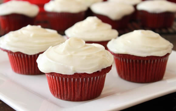 Red Velvet Cupcakes and Cream Cheese Frosting Recipe