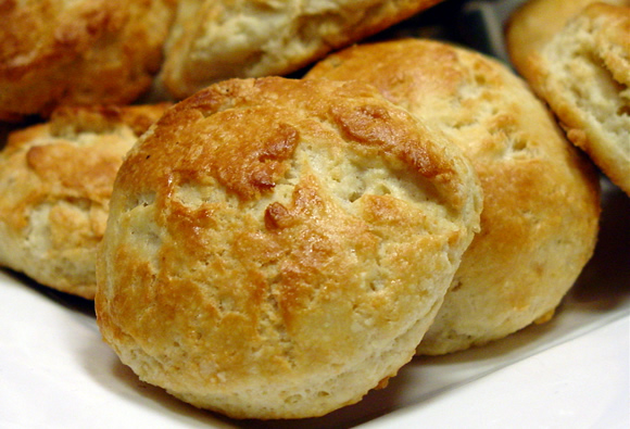 Scones with Lemon Curd