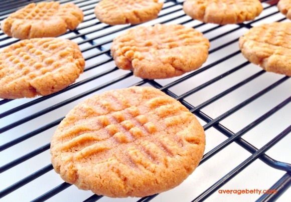 How to Make 4 Ingredient Peanut Butter Cookies Recipe